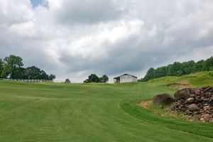 Tot Hill Farm 18th Approach